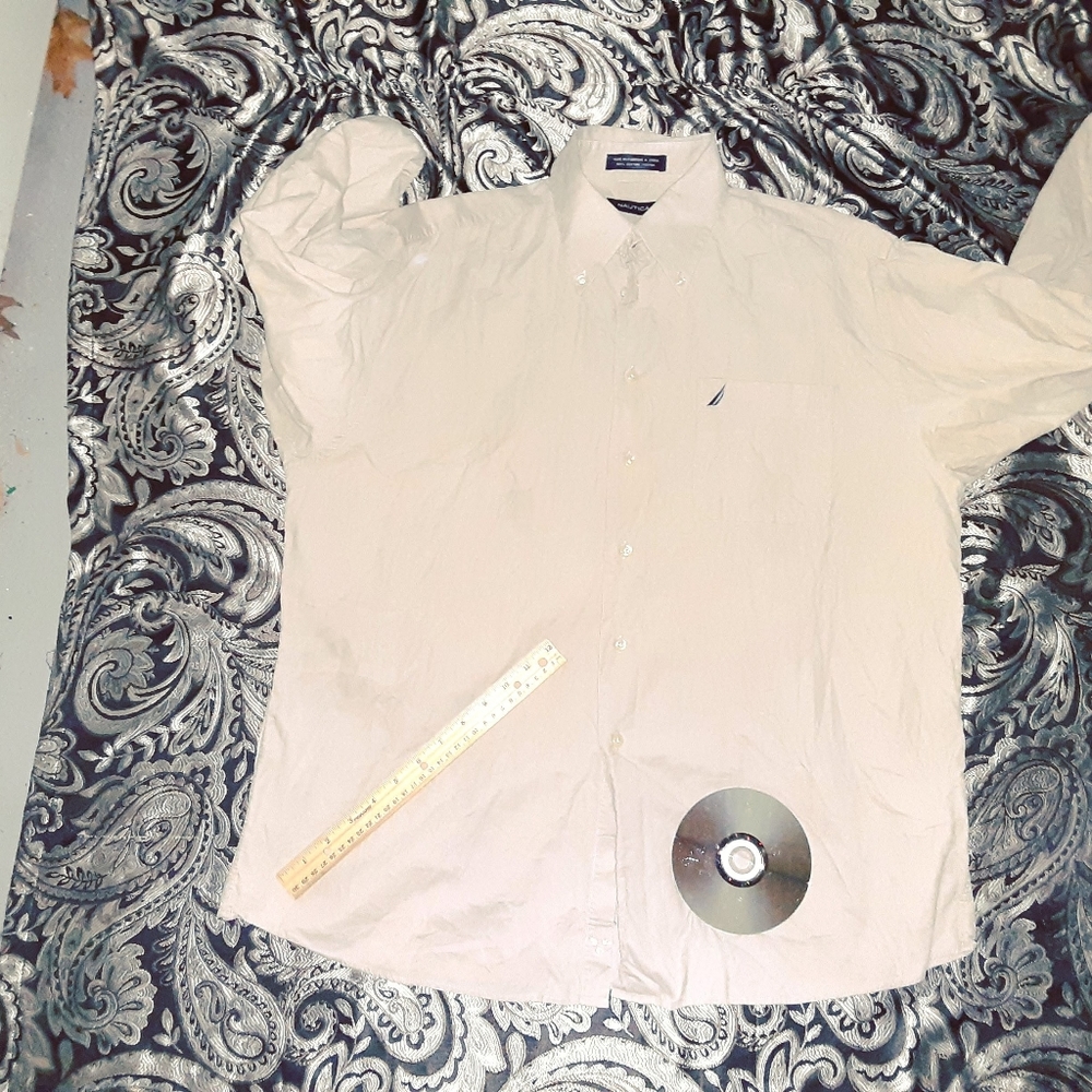new NAUTICA large mens beige shirt